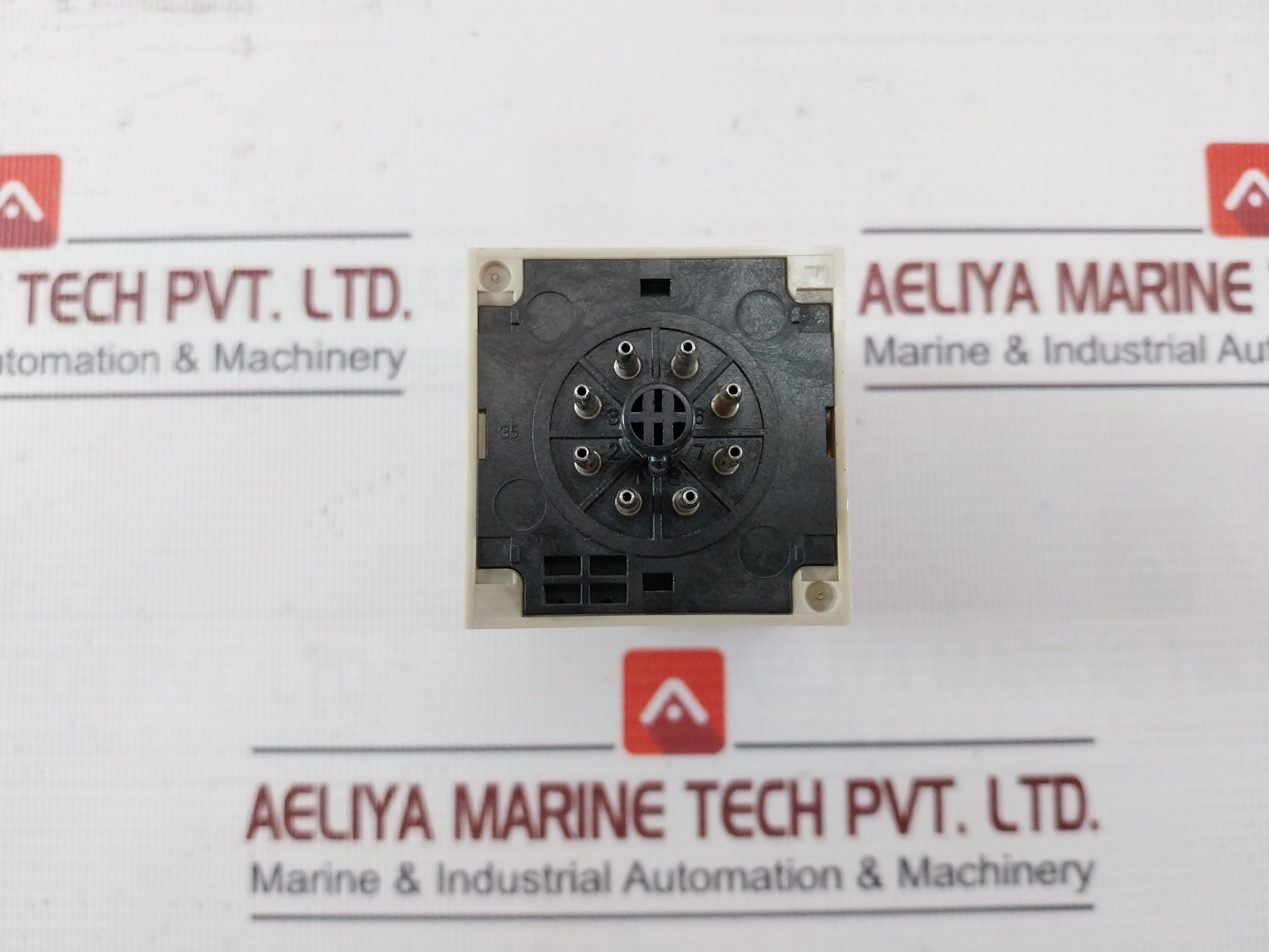 Omron H3Cr-a8 Solid State Timer With Socket Pf083A 0-30Sec 0.05S-300H 100-240Vac