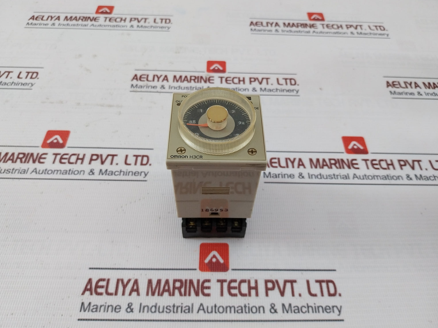 Omron H3Cr-a8 Solid State Timer With Socket Pf083A 0-30Sec 0.05S-300H 100-240Vac