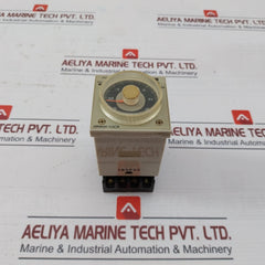 Omron H3Cr-a8 Solid State Timer With Socket Pf083A 0-30Sec 0.05S-300H 100-240Vac