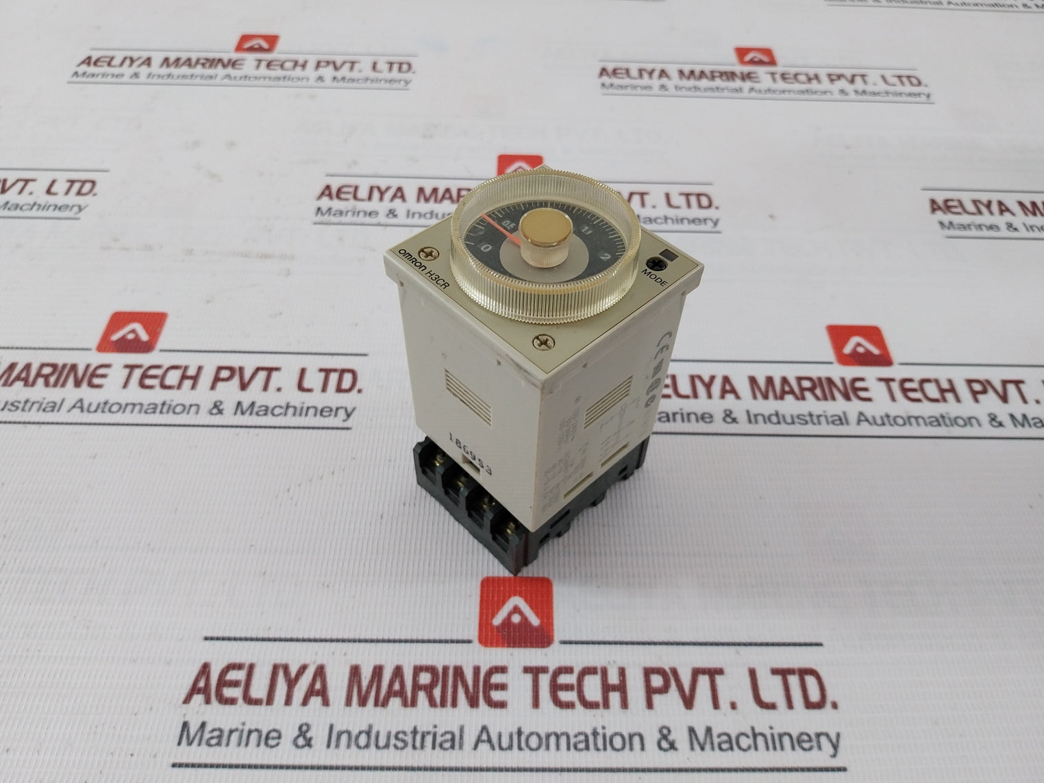 Omron H3Cr-a8 Solid State Timer With Socket Pf083A 0-30Sec 0.05S-300H 100-240Vac