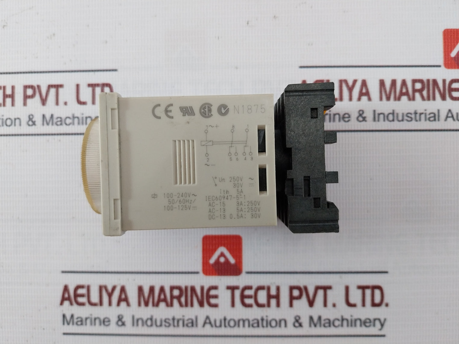 Omron H3Cr-a8 Solid State Timer With Socket Pf083A 0-30Sec 0.05S-300H 100-240Vac