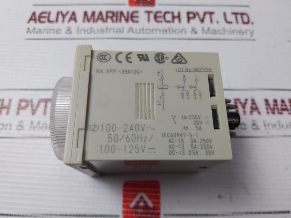 Omron H3CR-A8 Timer 0.05s-300h 50/60Hz