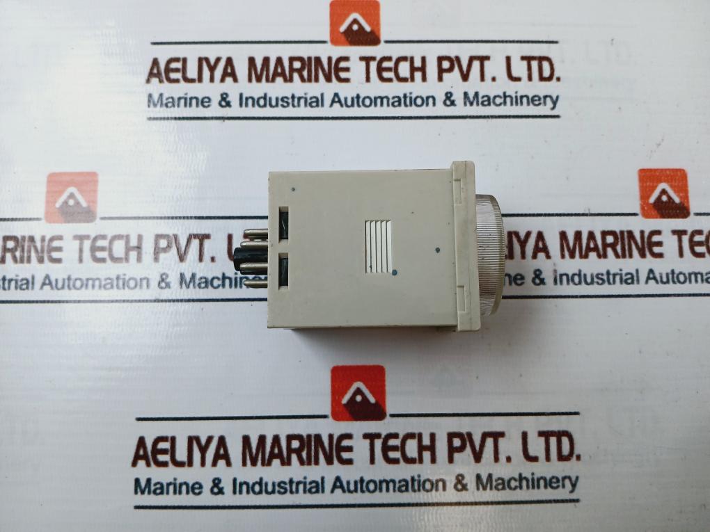 OMRON H3CR-A8 Timer Module 5a 250vac