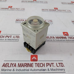 Omron H3Cr-a8 Timer Module With Base 100-240Vac 5A 250Vac