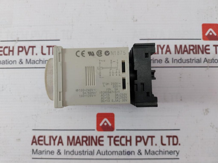Omron H3Cr-a8 Timer Module With Base 100-240Vac 5A 250Vac