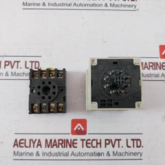 Omron H3Cr-a8 Timer Module With Base 100-240Vac 5A 250Vac