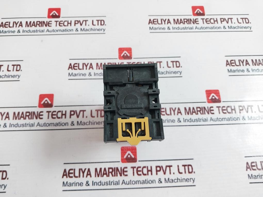 OMRON H3CR-A8 Timer Relay with Base 100-125vdc 50/60HZ