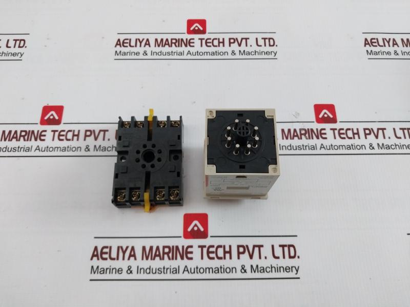 Omron H3Cr-a8 Timer Relay With Base P2Cf-08 0 To 30 Sec 24Vdc/Ac 50/60Hz Mode. A