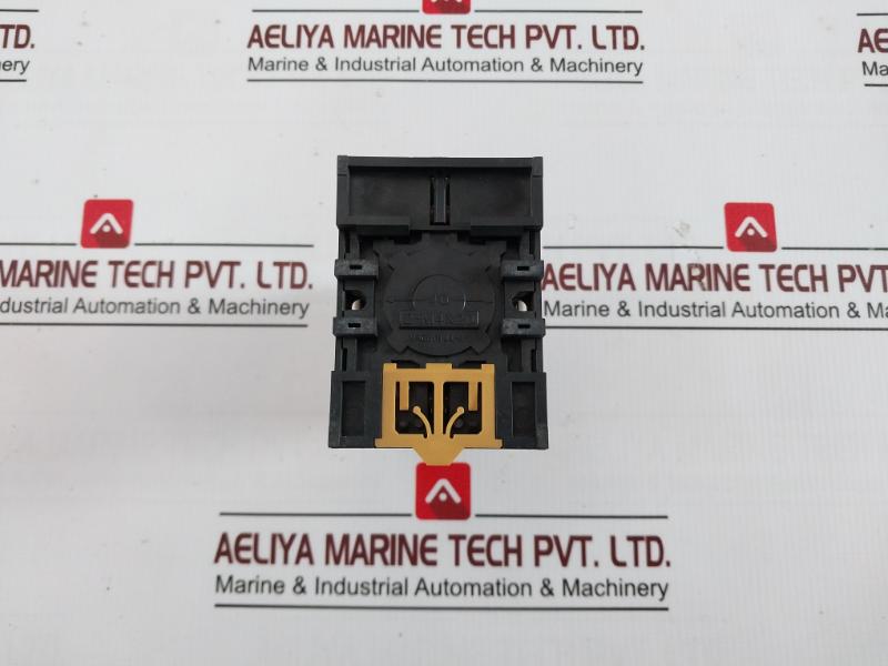 Omron H3Cr-a8 Timer Relay With Base P2Cf-08 En61812-1 50/60Hz/100-125 Vdc