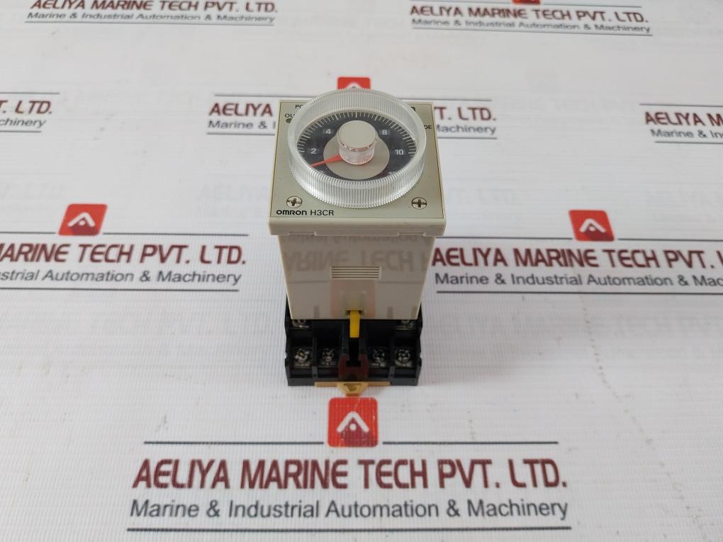 Omron H3Cr-a Analog Timer W/ Base Iec60664-1 50/60Hz 100-125Vdc 30V 0.05S-300H