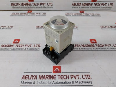 Omron H3Cr-a Analog Timer W/ Base Iec60664-1 50/60Hz 100-125Vdc 30V 0.05S-300H