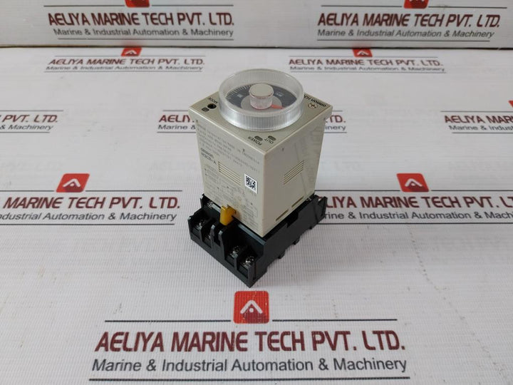 Omron H3Cr-a Analog Timer W/ Base Iec60664-1 50/60Hz 100-125Vdc 30V 0.05S-300H