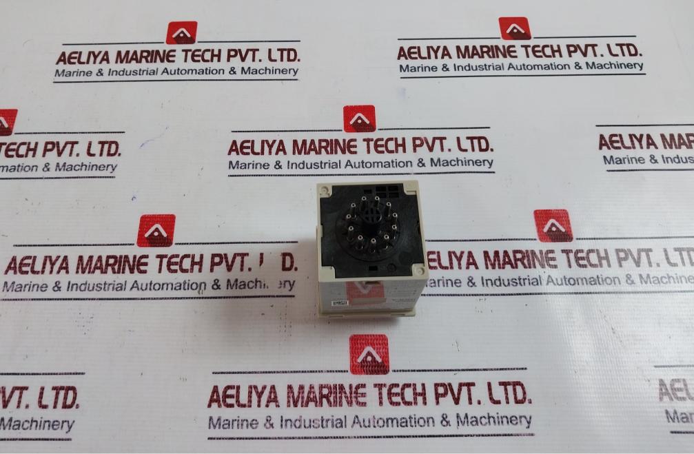 Omron H3Cr-a Solid State Multi-functional Timer 50/60Hz/ 100-125 Vdc