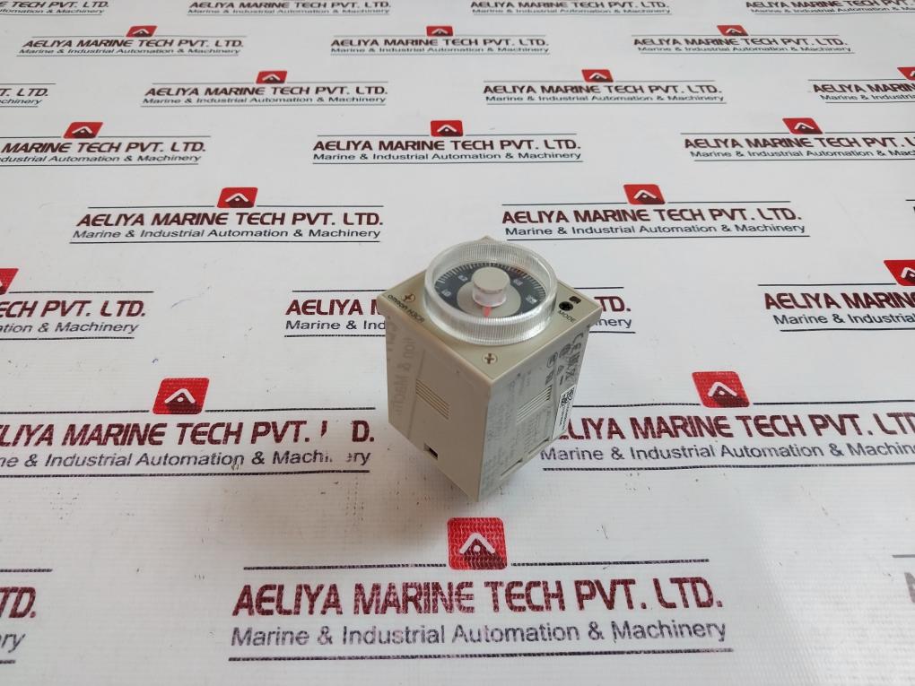 Omron H3Cr-a Solid State Multi-functional Timer 50/60Hz/ 100-125 Vdc