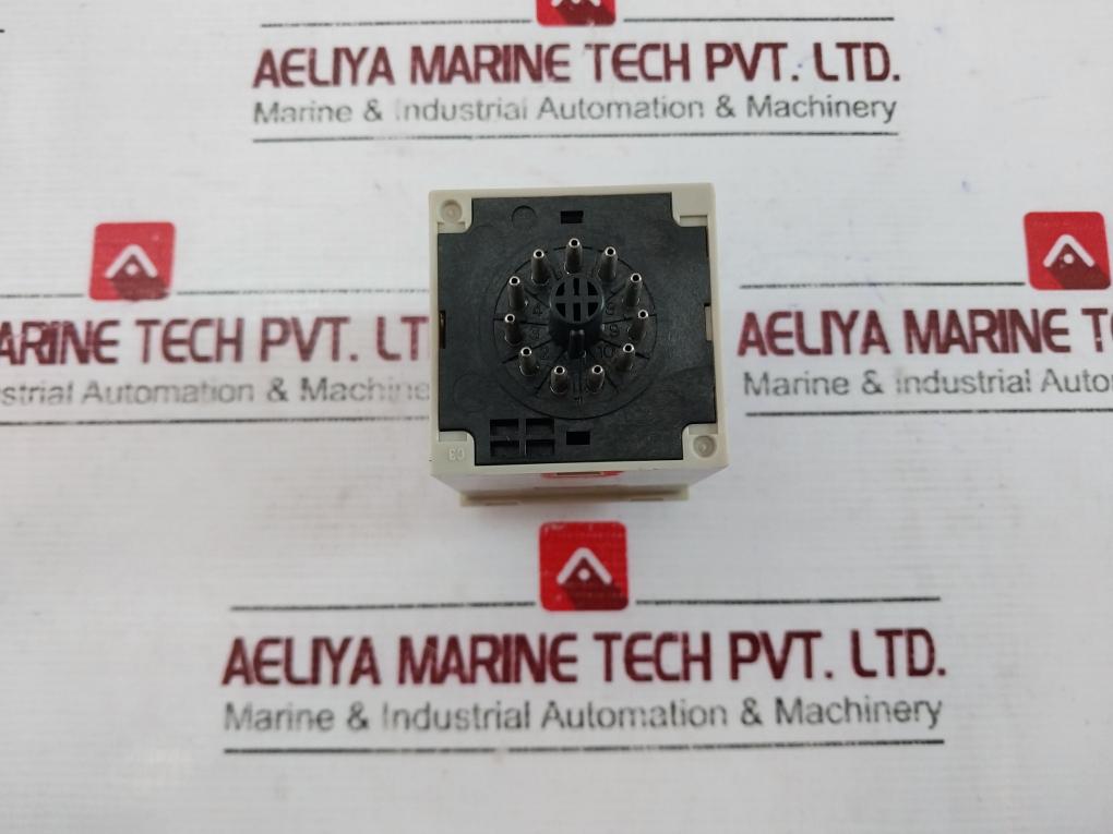 Lot Of 2X Omron H3Cr-a Solid State Timer 100-240Vac 50-60Hz 250V 30V