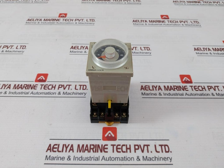 Omron H3Cr-a Solid State Timer With Pin Socket P2Cf-11 100-240Vac 0.05S-300H 5A