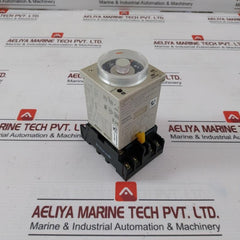 Omron H3Cr-a Solid State Timer With Pin Socket P2Cf-11 100-240Vac 0.05S-300H 5A