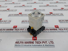 OMRON H3CR-A Time Relay with Base 0.05S-300H 100-125VDC