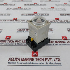 OMRON H3CR-A Time Relay with Base 0.05S-300H 100-125VDC