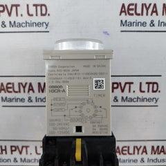 OMRON H3CR-A Time Relay with Base 0.05S-300H 100-125VDC