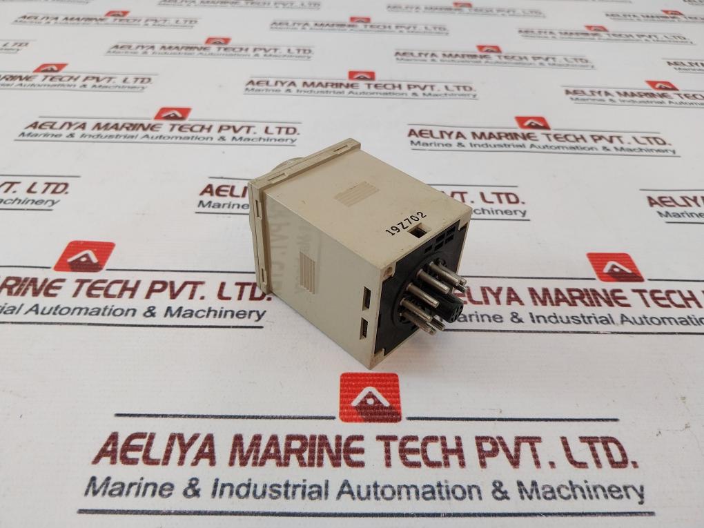 OMRON H3CR-A Timer 0-12 min 100 TO 240VAC 50/60Hz