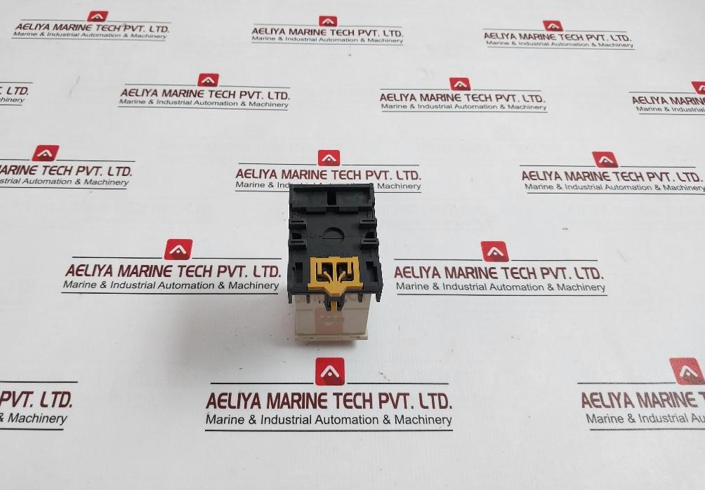 Omron H3Cr-a Timer Module 100 To 240Vac 5A 250Vac 50/60Hz