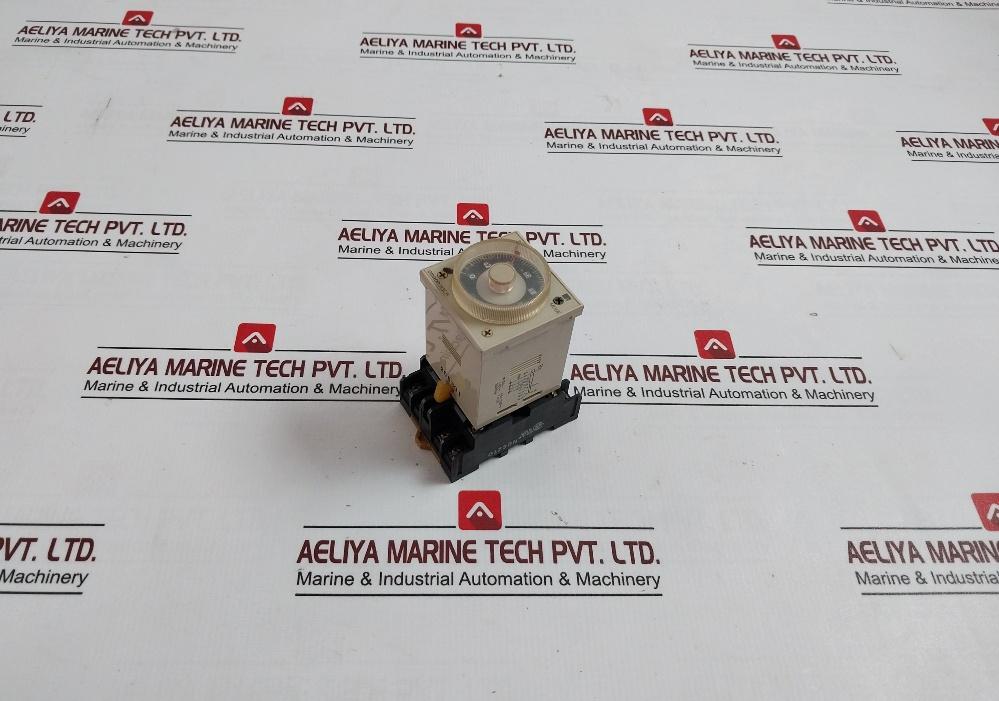 Omron H3Cr-a Timer Module 100 To 240Vac 5A 250Vac 50/60Hz