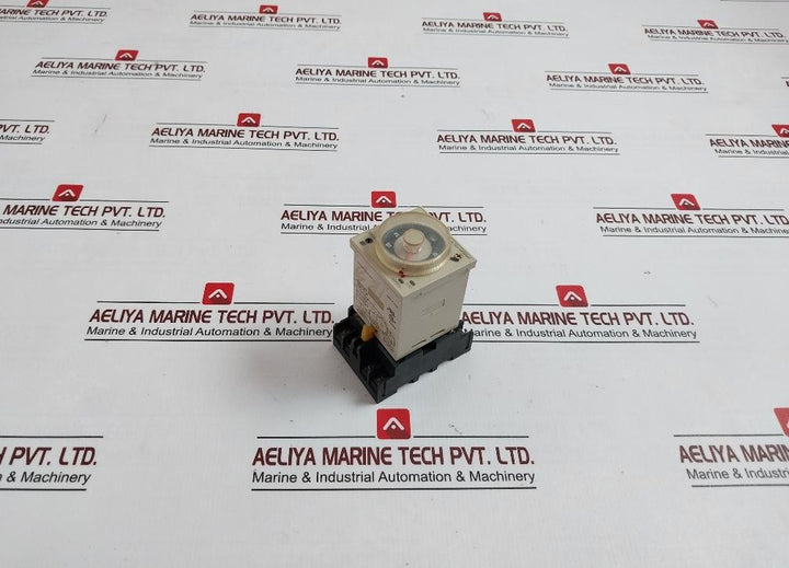 Omron H3Cr-a Timer Module 100 To 240Vac 5A 250Vac 50/60Hz