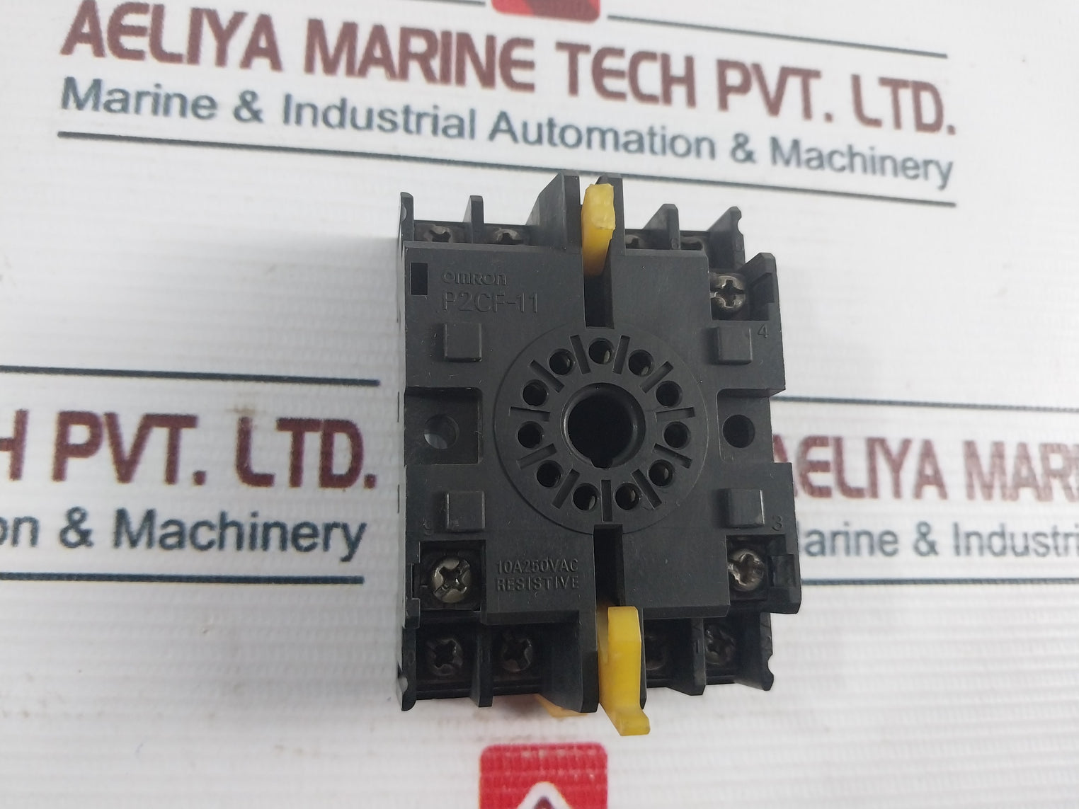 Omron H3Cr-a Timer Relay With Base 100 To 240Vac 50/60Hz