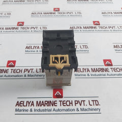 Omron H3Cr-a Timer Relay With Base 100 To 240Vac 50/60Hz