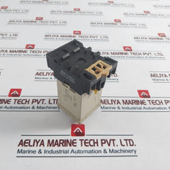 Omron H3Cr-a Timer Relay With Base 100 To 240Vac 50/60Hz