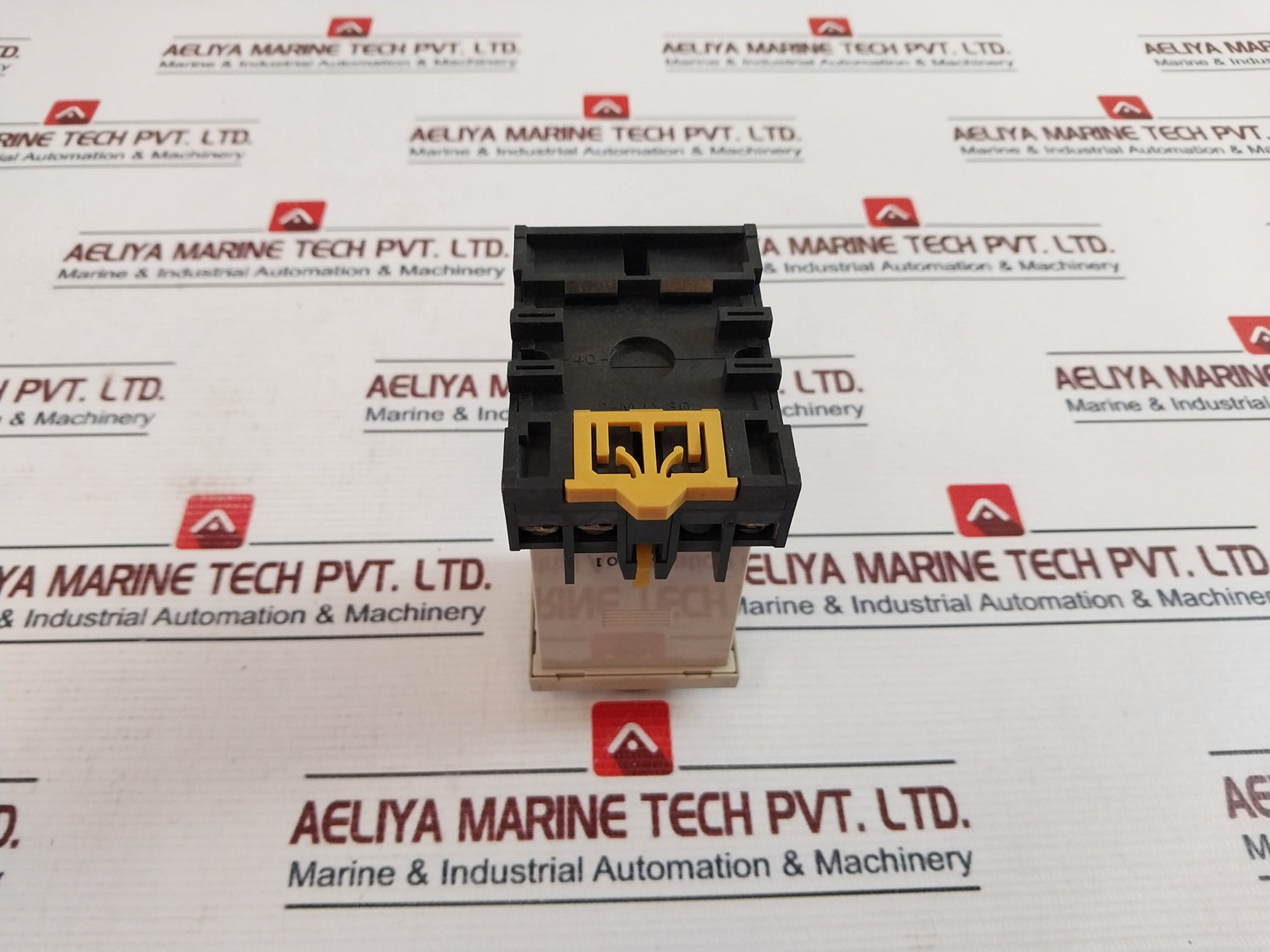 Omron H3Cr-a Timer Relay With Base 5A