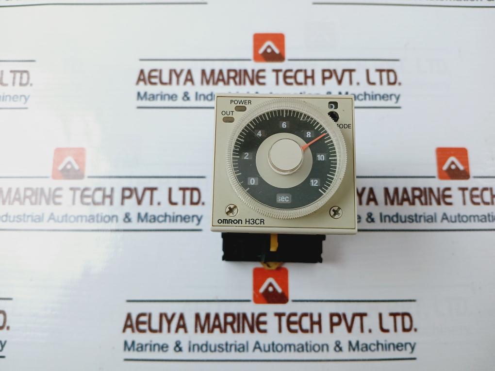 Lot Of 2X Omron H3Cr-a Timer With Base 100-240Vac 50/60Hz 0-12 Sec