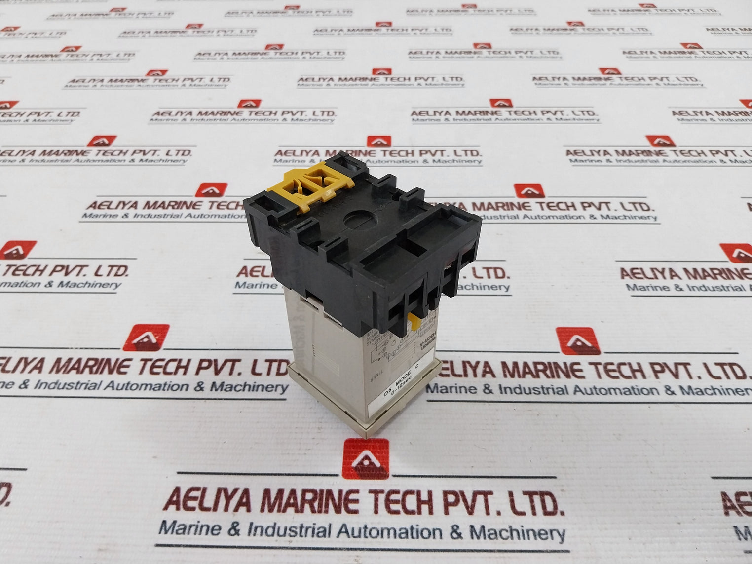 Omron H3Cr-a Timer With Base 5A 250V Ac 0-12 Sec