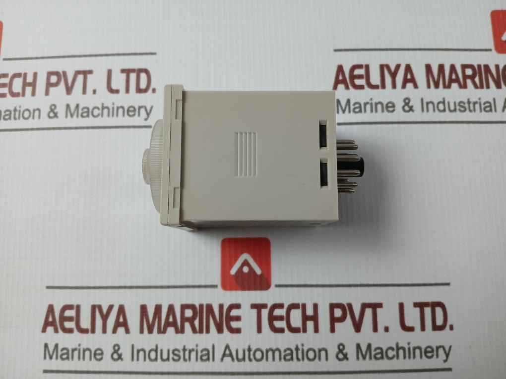 Omron H3Cr-fn Solid-state Industrial Timer 100-240Vac 0.05S-30H