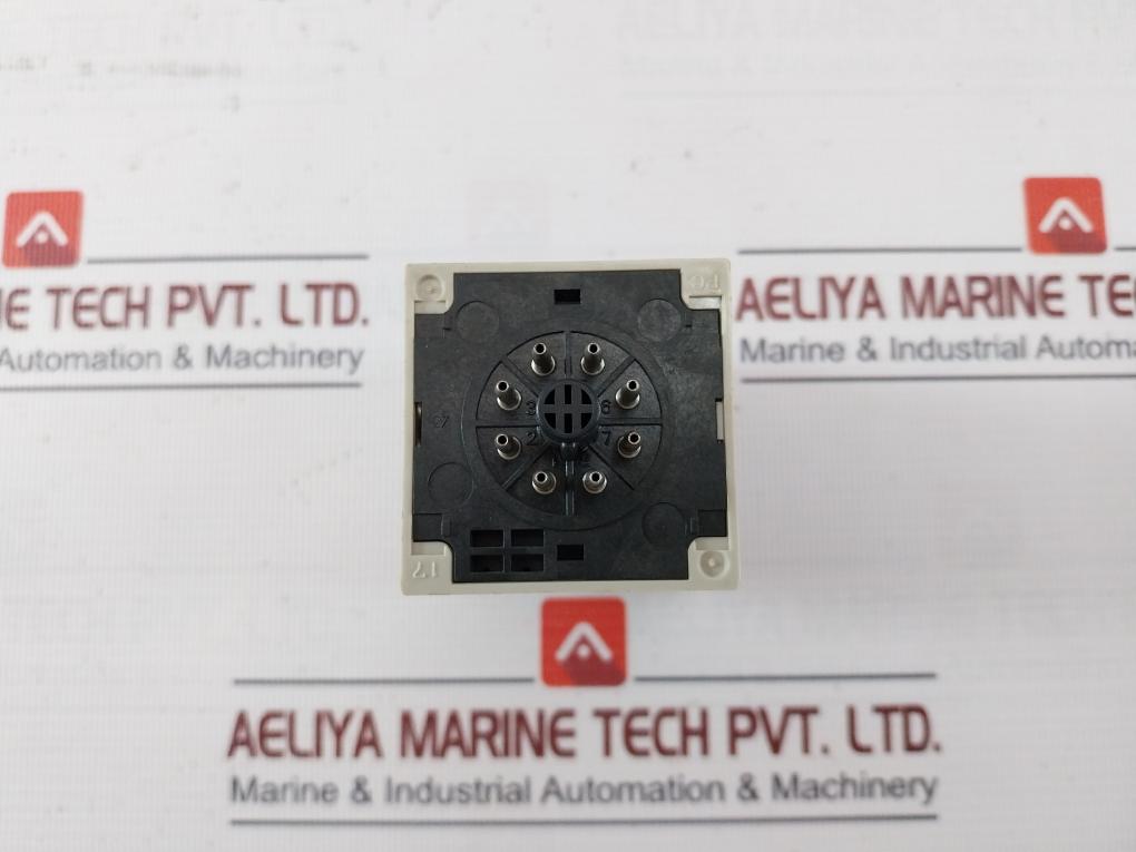 Omron H3Cr-g8L-30 Solid State Timer P2Cf-08 100/110/120Vac 50/60Hz 0-60Sec 5A