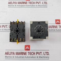 Omron H3Cr-g8L-30 Solid State Timer P2Cf-08 100/110/120Vac 50/60Hz 0-60Sec 5A