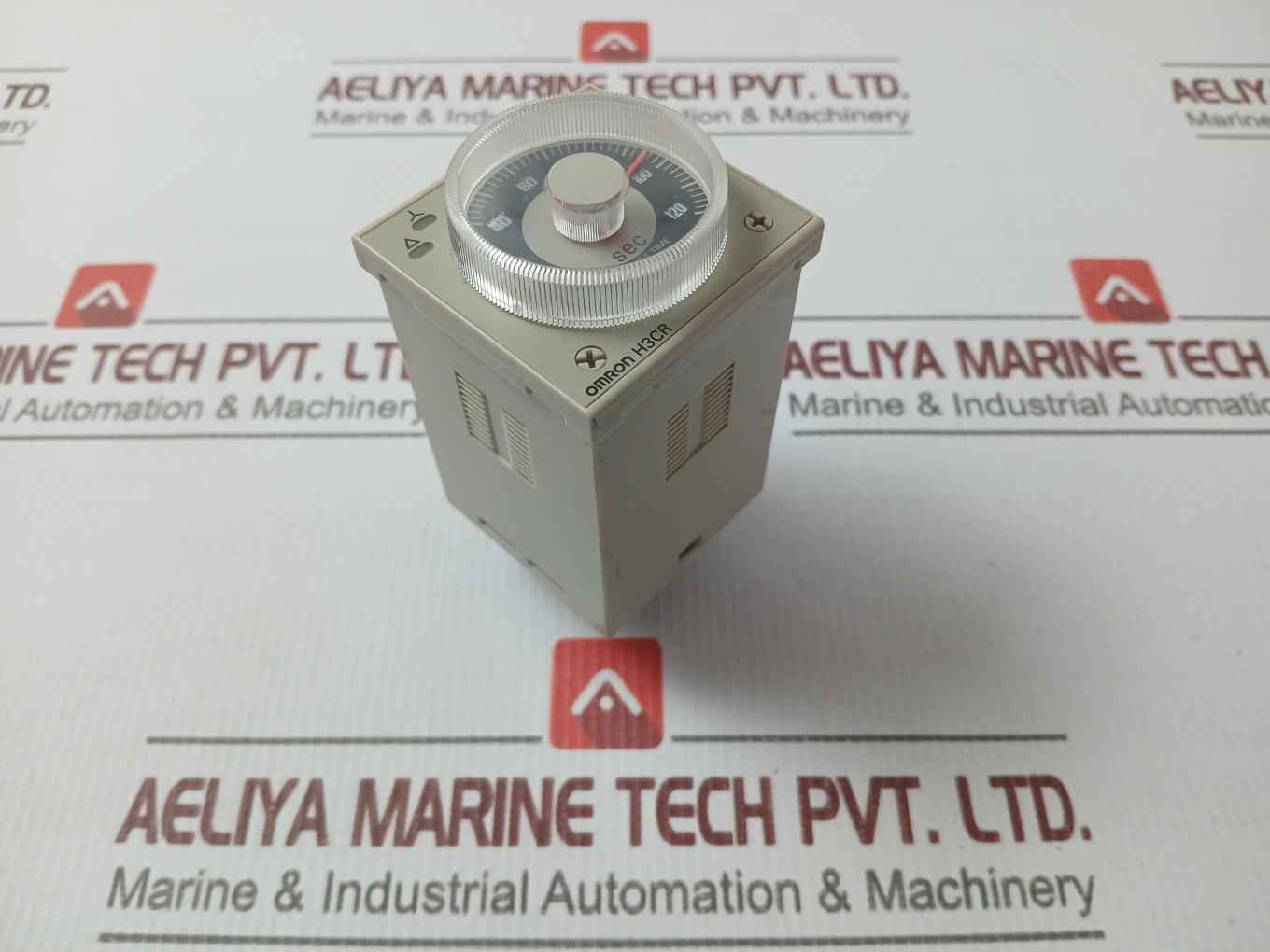 Omron H3Cr-g8L Star-delta Timer 8-pin 240 Vac 50/60 Hz