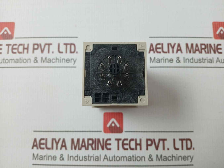 Omron H3Cr-g8L Star-delta Timer 8-pin 240 Vac 50/60 Hz