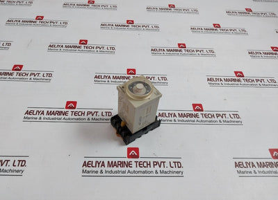 Omron H3Cr-h8L Power Off-delay Timer 24Vdc/Ac 50/60Hz Un 250V
