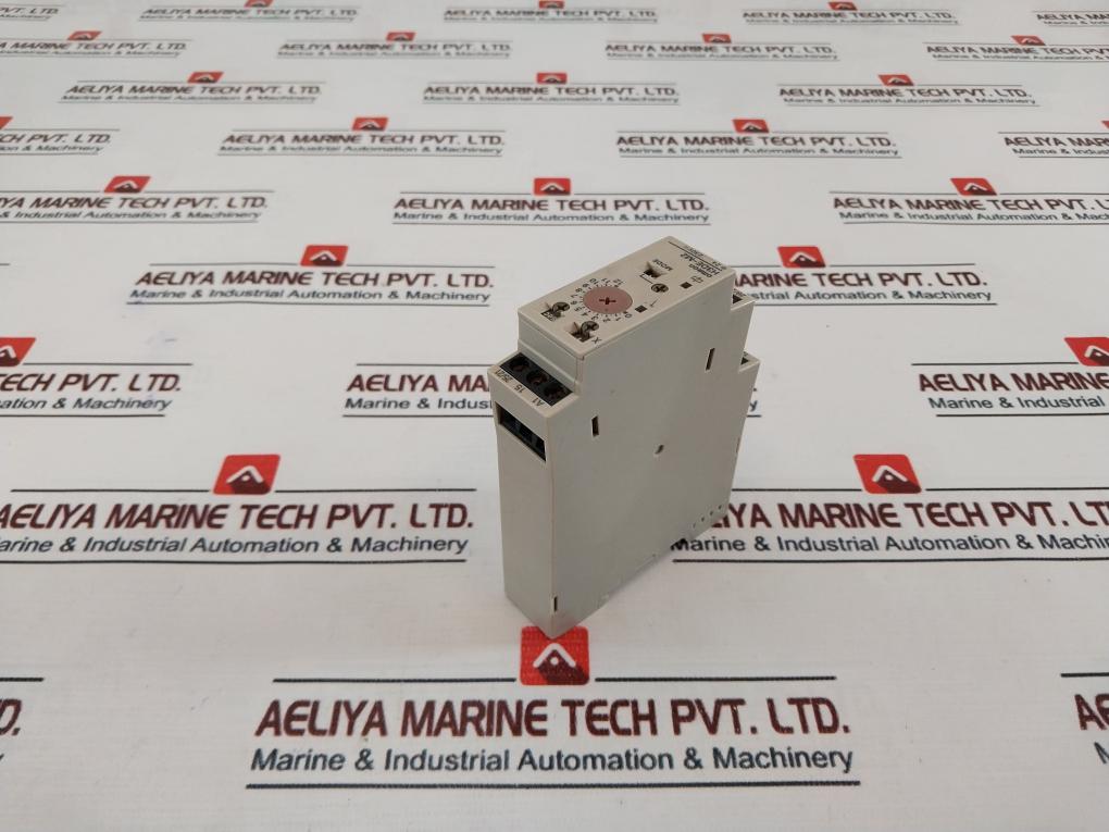 Omron H3De-m2 Timer 0.1S-120H 50/60Hz