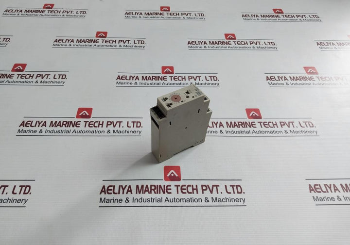 Omron H3De-m2 Timer Relay Mode A 24–230Vac/Dc 50/60Hz