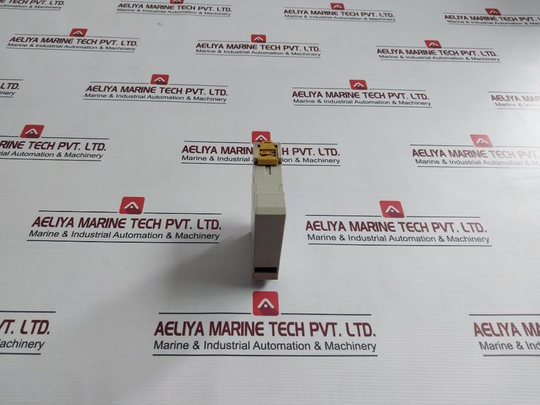 Omron H3De-m2 Timer Relay Mode A 24–230Vac/Dc 50/60Hz
