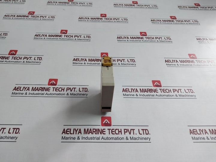 Omron H3De-m2 Timer Relay Mode A 24–230Vac/Dc 50/60Hz