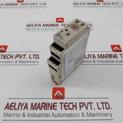 Omron H3De-s2 Time Delay Relay 50/60Hz 24-230Vac/Dc