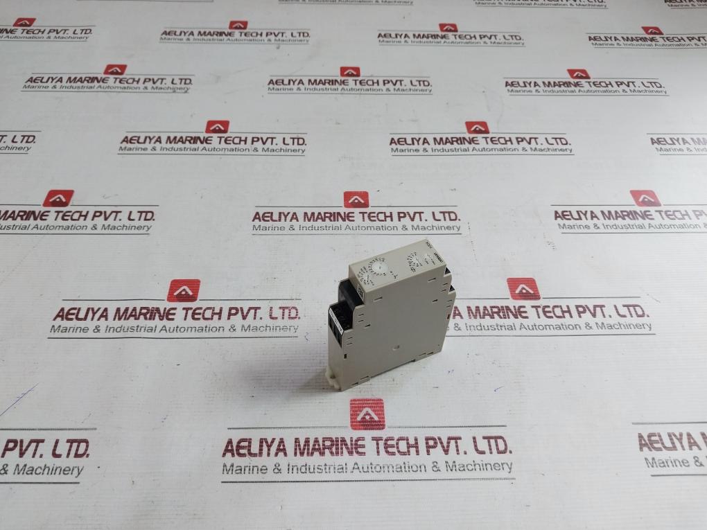 Omron H3Dk-m2 Multifunction Timer Relay 24-240V Ac/Dc 50/60Hz Iec60664-1 4Kv/2
