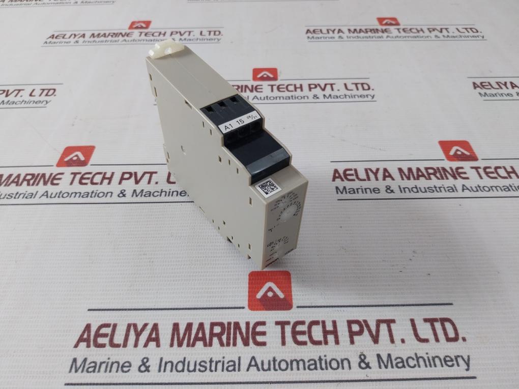 Omron H3Dk-m2 Solid-state Timer 24-240V Ac/Dc 50/60 Hz 0.1S-1200H