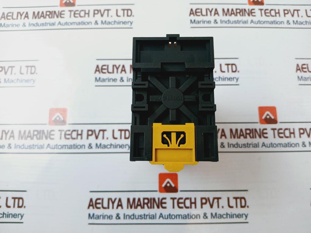 Omron H3L Solid State Timer With Base