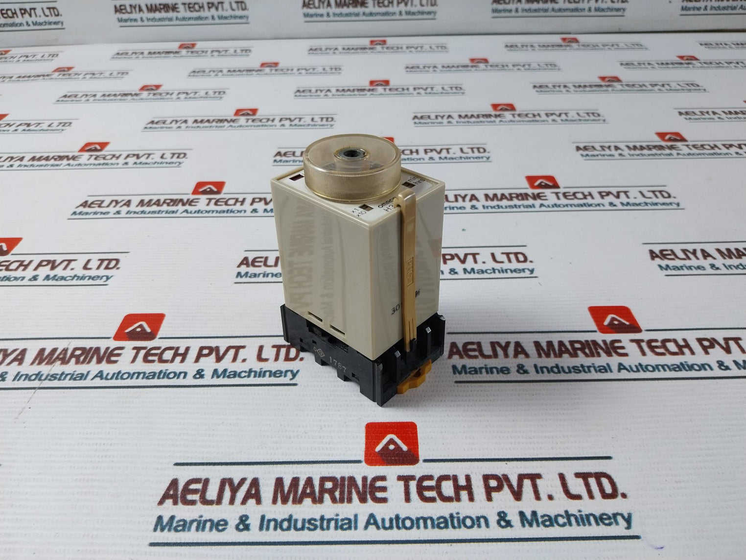 Omron H3M-h Timer 100/110/120Vac 50/60Hz