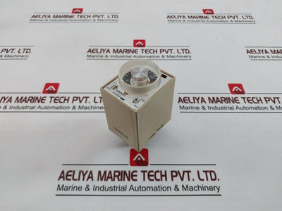 Omron H3M Solid-state Timer 100/110/120Vac 50/60Hz 06680N 5A 250Vac